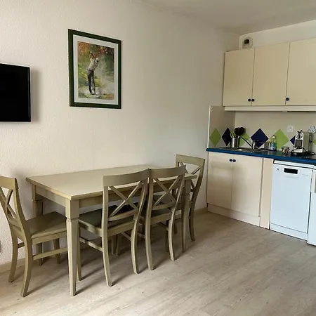 Vue Piscine - Clim Apartament